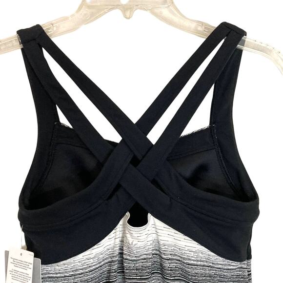 NWT Athleta Stride Crunch And Punch Tank Top Cross Strappy Back Coloblock Small - Picture 14 of 16